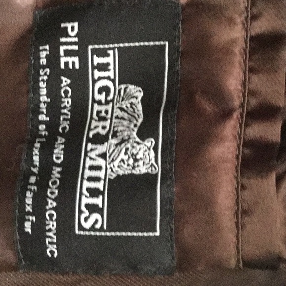 COAT SALE - Dennis Basso Studio coat brown w faux fur cuffs and hood - Picture 5 of 7